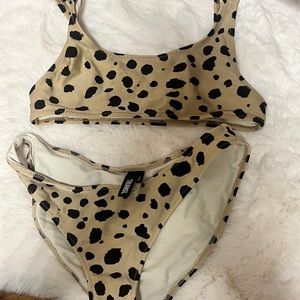 Triangl swim. Cheetah print suit.